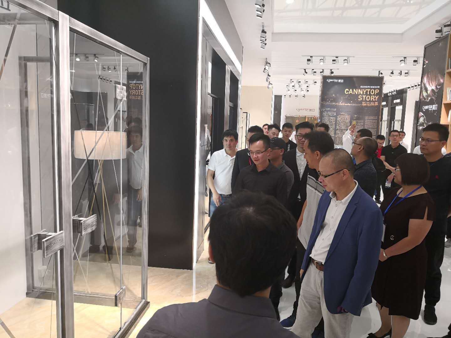 2018上海國(guó)際廚衛(wèi)展——?jiǎng)P立淋浴房多款新品成展會(huì)焦點(diǎn)